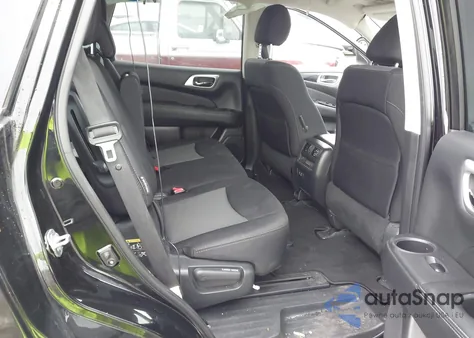 2019 Nissan Pathfinder S z USA, uszkodzony, nr VIN 5N1DR2MN1KC647836